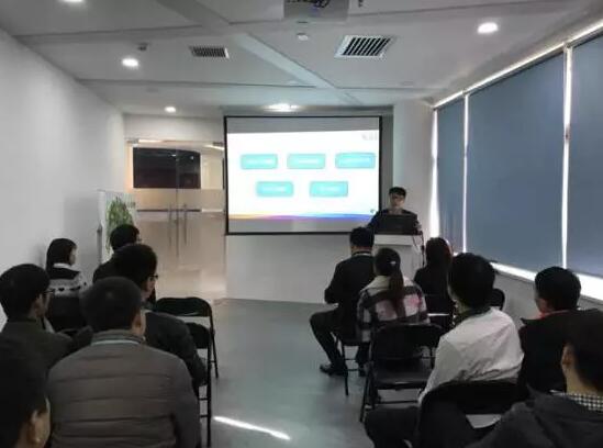 VR开班典礼:抓住机遇,砥砺前行 ——西安中心