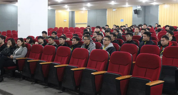 1548385601578905.jpg 配图1 云和数据JAVA、H5、UI班开班典礼.jpg