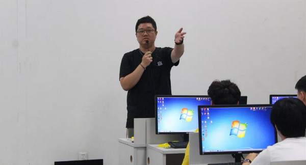 1562811062557896.jpg 配图2 云和数据UI培训班开班仪式顺利举行.jpg