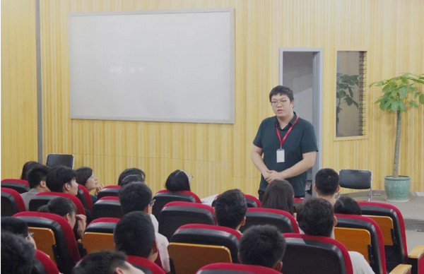 1566980117758304.jpg 配图4 云和数据Java班毕业典礼隆重举行.jpg